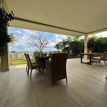Sunrise Luxury Villa Larnaca